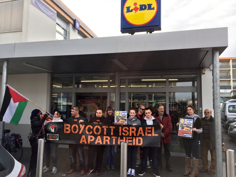 2016-1-23_lidl_protest