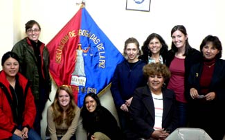 Delegation women with women from the Association of Women Attorneys of La Paz